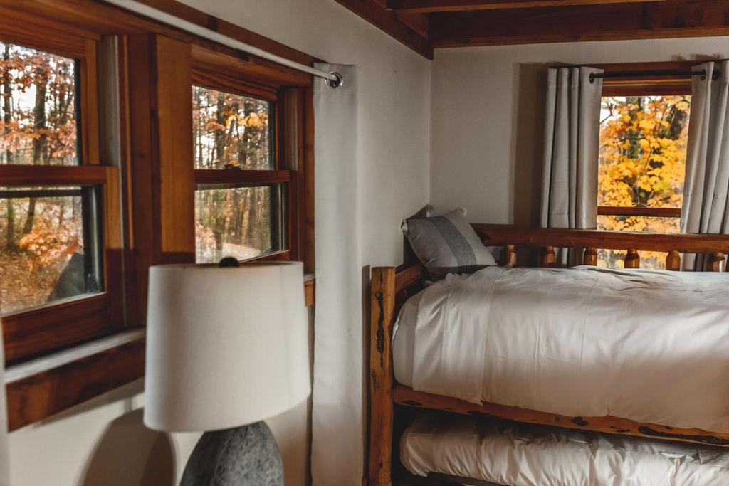 Deer Run Cabin At 36 North - Hot Tub Purlear Εξωτερικό φωτογραφία